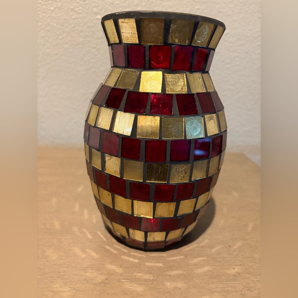 Elegant Red and‎ Gold Mosaic Accent Vase